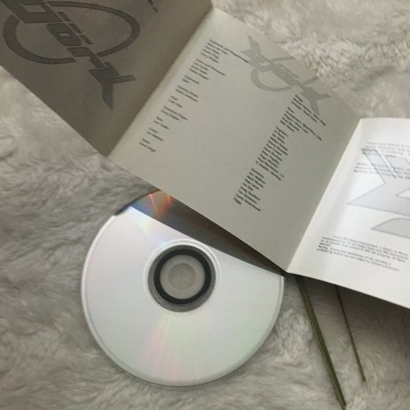 Bjork 'Debut' Album CD - Picture 7 of 7